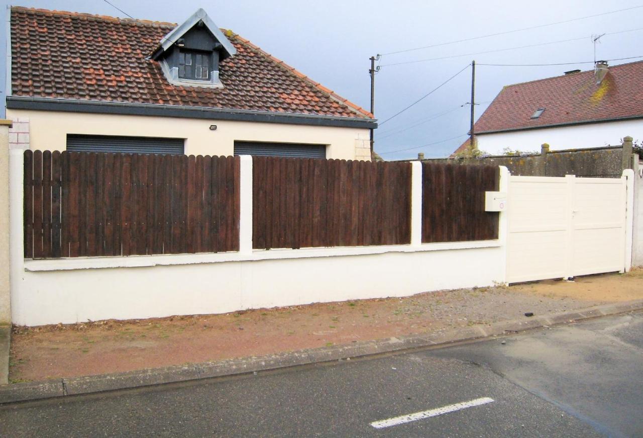 Asteria Villa Ouistreham Exteriör bild